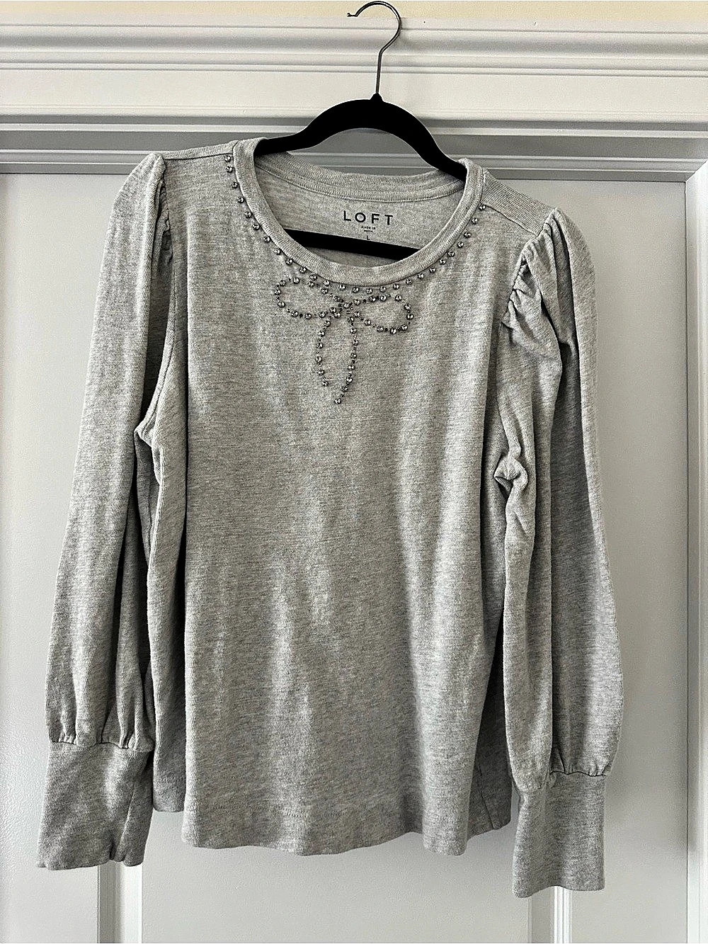 LOFT Rhinestone Bow Sweater Long Sleeve Top Gray Large
